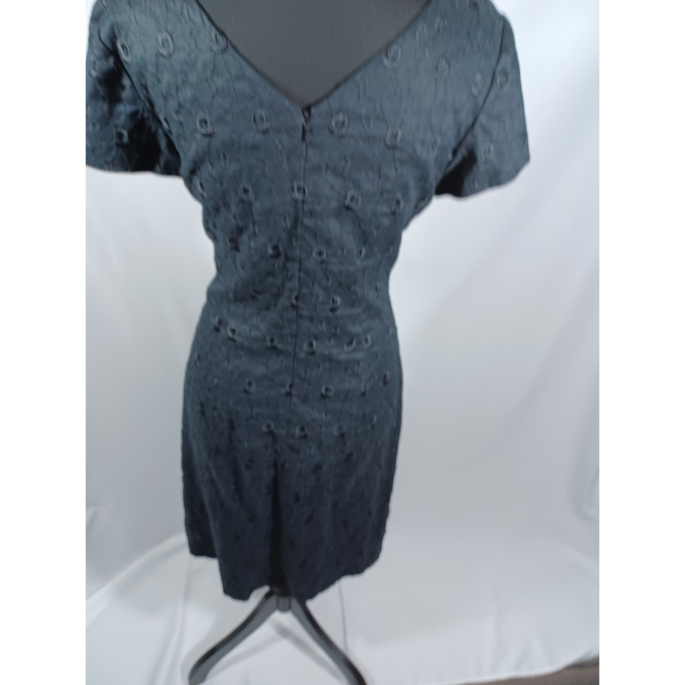 Talbots Size 6 Classic Black Lace Sheath Dress Short Sleeve V Neck Knee Length - Picture 3 of 5